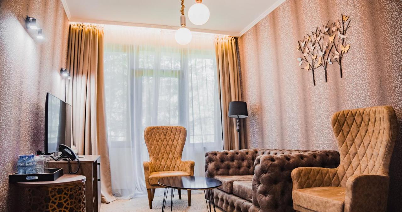 Хотелски Комплекс Белият Кон Targowischte Exterior foto